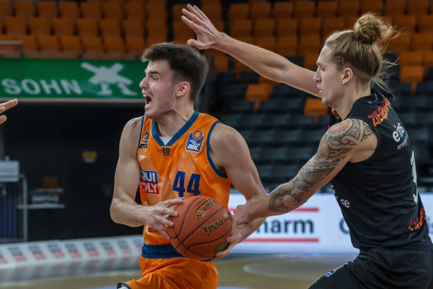 一步印证 一步印证