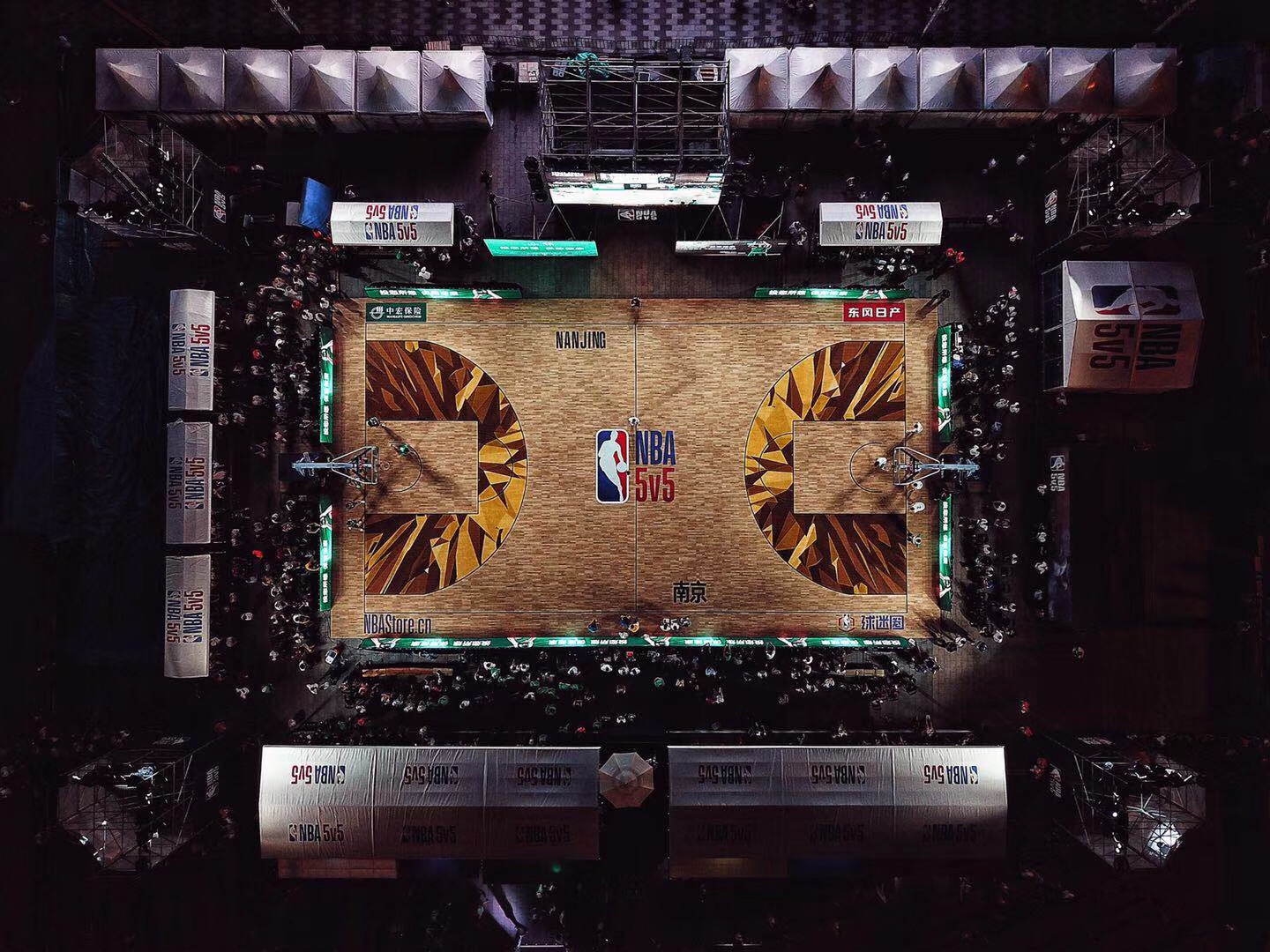 现不仅使他 现不仅使他